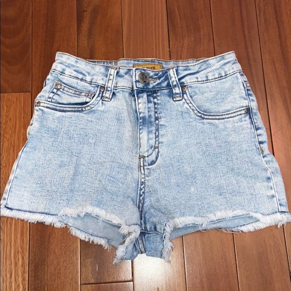 STS Blue Lightwash Jean Shorts Size 1